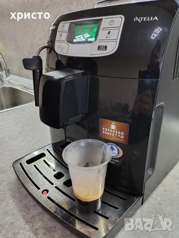 Кафемашина Saeco intelia, снимка 4 - Кафемашини - 52711932