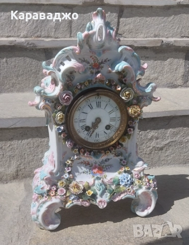 Античен Порцеланов Часовник