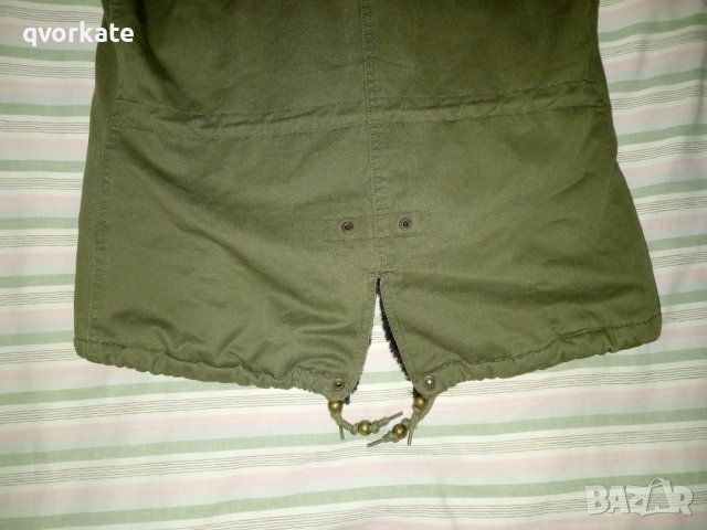 Елек на MAX WEARS, снимка 6 - Елеци - 40123911