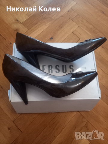 Дамски обувки Версус италиански нови