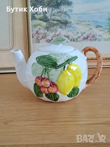 Чайник от порцелан с декорации, снимка 1