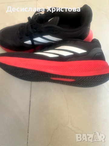 Дамски маратонки Адидас-37,5 н, снимка 4 - Маратонки - 53666736