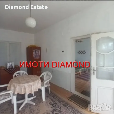 Двуетажна къща в село Татарево общ. Първомай, снимка 6 - Къщи - 47450081