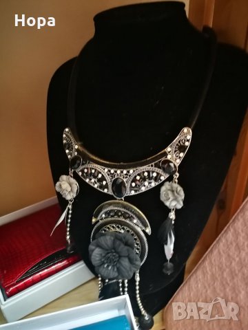 Дамски колиета , снимка 3 - Колиета, медальони, синджири - 13473741