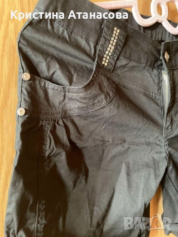 Къси гащи – черни с камъчета и капси, снимка 4 - Къси панталони и бермуди - 53728294