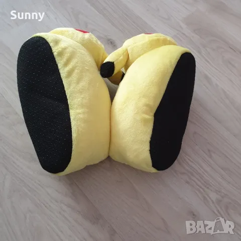 Детски плюшени пантофки Pokémon Pikachu , снимка 3 - Детски пантофи - 49030351