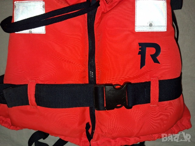 Спасителна жилетка Regatta - 2 броя  и DELTA, снимка 11 - Водни спортове - 53408882