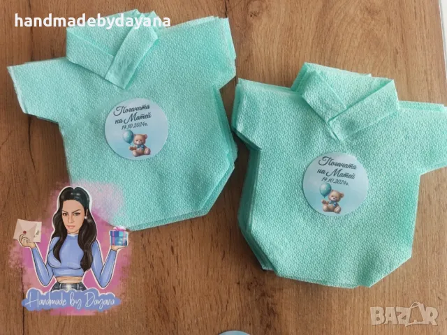 Чашки, чинийки, вилички и салфетки във формата на боди с декорация , снимка 8 - Декорация - 48048602