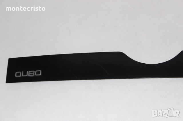 Лайсна заден капак Fiat Qubo с една задна врата (2007-2017г.) лайстна лаисна лаистна задна емблема, снимка 2 - Части - 51483562