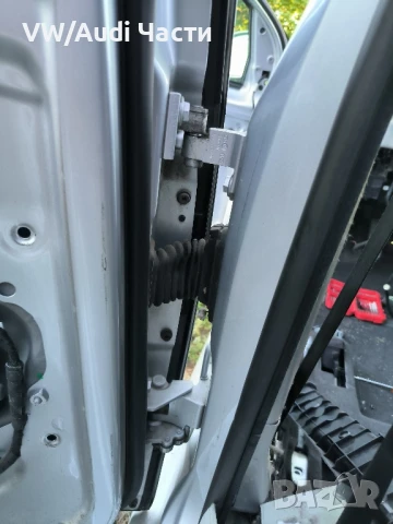 Панта панти за задна лява врата Голф 5 Пасат Джета VW Golf 5 Passat Touran Jetta Caddy 1K4833401K