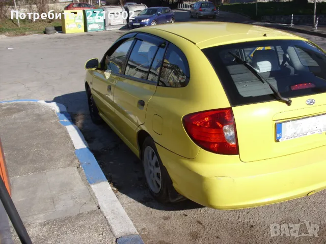 Продавам автомобил Киа Рио