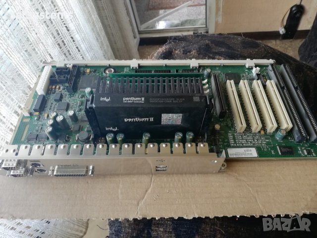  Дънна платка HP D6733-60001 KAYAK XA SYSTEM BOARD Slot 1 , снимка 2 - Дънни платки - 41435060