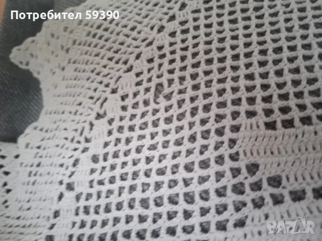 Красива покривка с рози , снимка 3 - Покривки за маси - 47951812