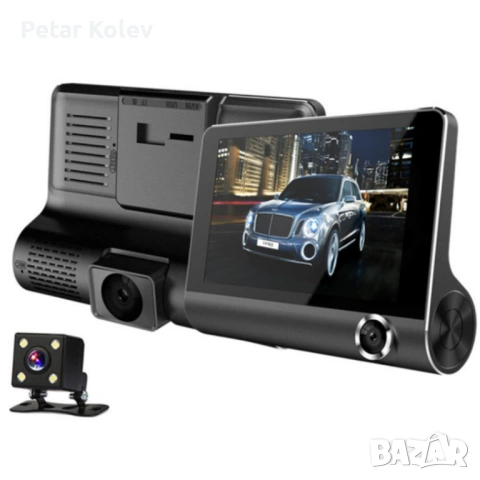 Видеорегистратор със задна камера, помощ при паркиране и сензор за движение