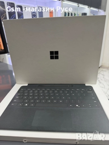 Laptop Microsoft Surface Pro 11 edition + keyboard