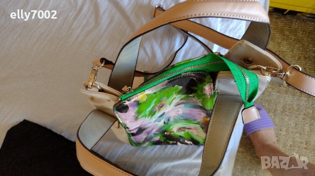 Нова малка чанта Axel, без етикет. , снимка 3 - Чанти - 42482608