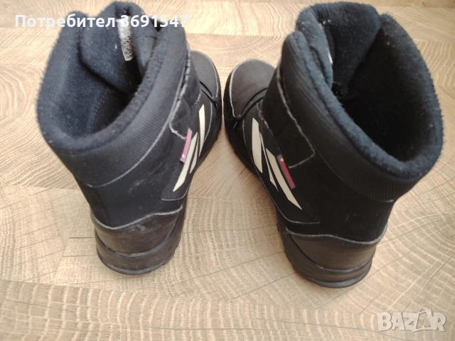 Детски боти Adidas , снимка 5 - Детски боти и ботуши - 53579245