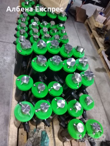 Самосвални крикове за всички видове камиони от 3. 5 тона до 40 тона, снимка 3 - Камиони - 42069682