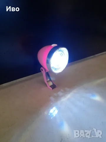 Розов LED фар за велосипед/колело. Промоция 15.99 евро!, снимка 2 - Аксесоари за велосипеди - 56285720
