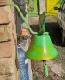 Зелена жаба - камбана, метал, стара, за закачане, закача се, снимка 6