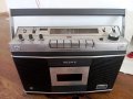 SONY продавам радио касетофон с уникален дизайн в момента не работещо над 50 годишно  !