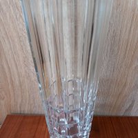 Кристална ваза - 2, снимка 1 - Антикварни и старинни предмети - 40136800