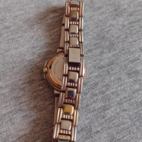 Марков дамски часовник GUCCI QUARTZ много нежен Фин дизайн - 22365, снимка 4 - Дамски - 36242594