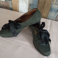 тъмнозелени велурени обувки, снимка 1 - Дамски елегантни обувки - 44589128