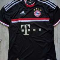 Фланелка FC Bayern Munchen / Adidas, снимка 1 - Футбол - 41551788