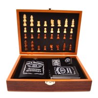 Подаръчен комплект с шах, снимка 1 - Подаръци за мъже - 40526029