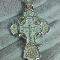 Голям сребърен кръст, снимка 1 - Колиета, медальони, синджири - 44571707
