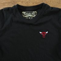 Mitchell & Ness - страхотна мъжка тениска КАТО НОВА, снимка 1 - Тениски - 41656247