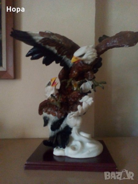 Керамична пластика ,, Белоглави орли", снимка 1