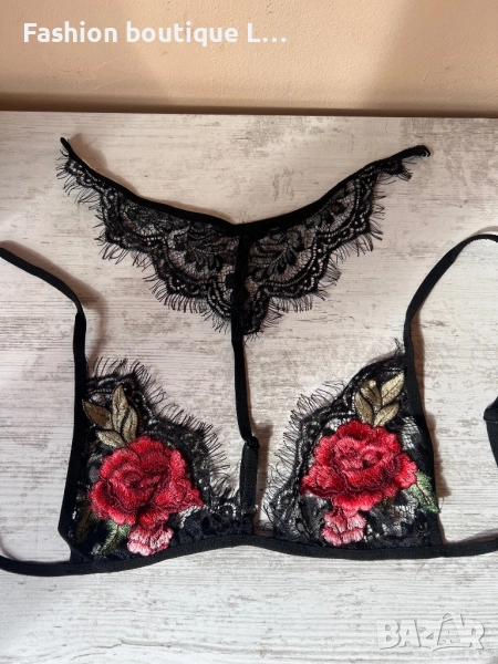 Ново черно дантелено бюстие с чокър на врата и бродерия S , M , L , XL налични размери 🖤❤️🖤❤️, снимка 1