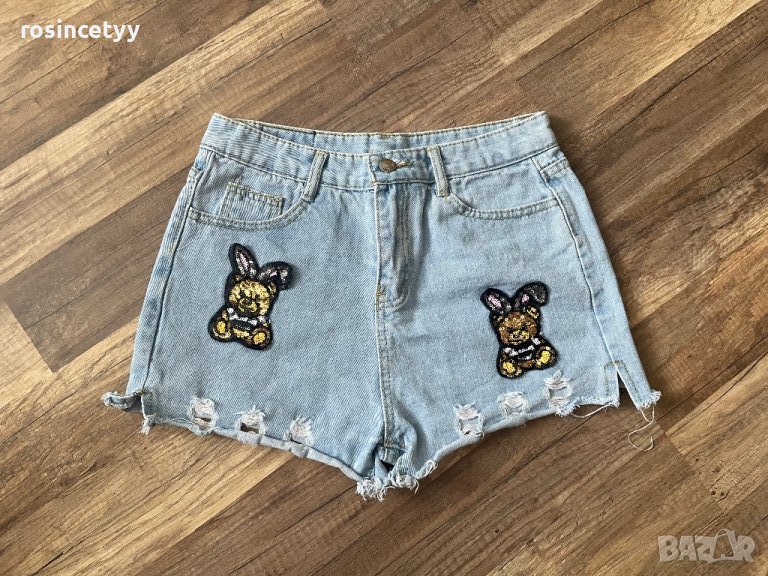 Къси дънкови с апликация , снимка 1