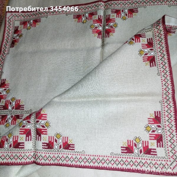 Каре българска бродерия. , снимка 1