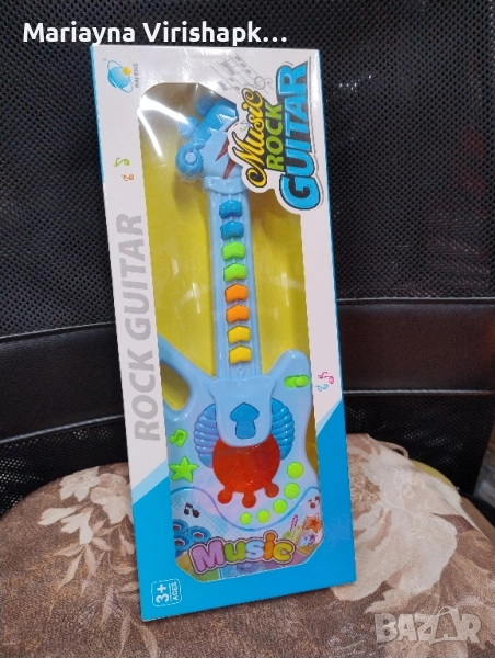 Продавам детска електронна китара, снимка 1