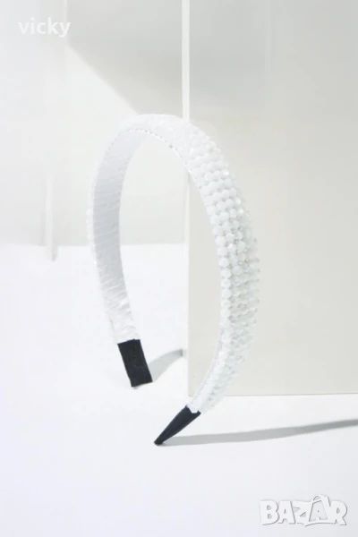 Диадема с кристали в бяло, вдъхновена от Petite Fleur, снимка 1