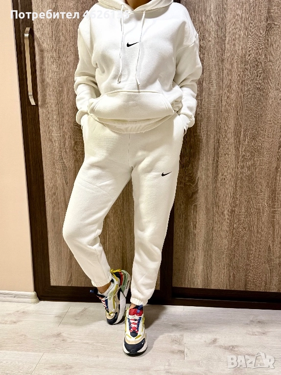 Дамски екип NIKE, снимка 1
