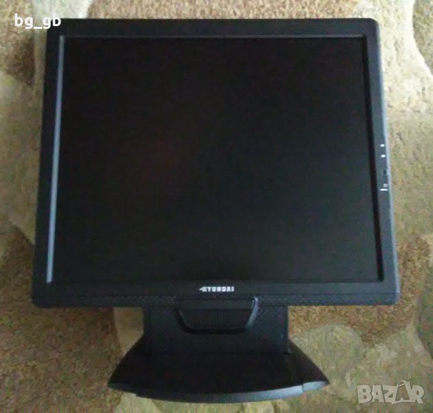 Монитор HYUNDAI X71S, снимка 1