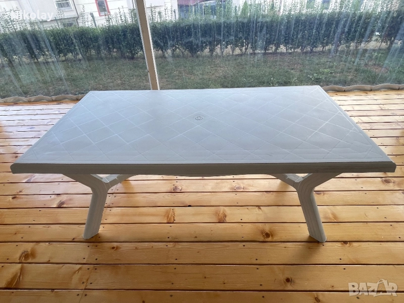 Голяма градинска маса, снимка 1