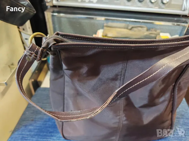 Оригинална дамска чанта Tommy Hilfiger , снимка 10 - Чанти - 49262020