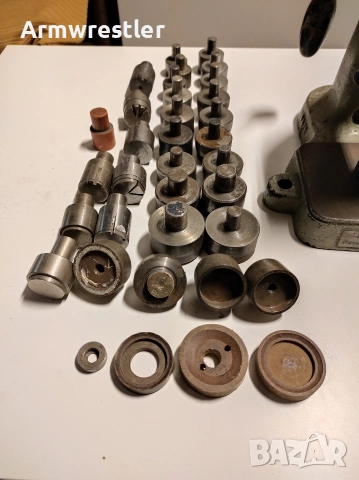 Немска ретро текстилна преса – над 10 кг, с много приставки, снимка 3 - Други машини и части - 53828608