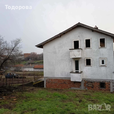 Продавам вила на три етажа, снимка 12 - Вили - 53786540