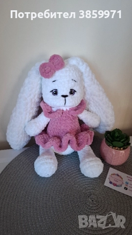 Ръчно плетено зайче , снимка 3 - Плюшени играчки - 51579736