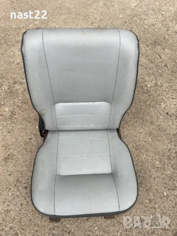 Задна седалка за Сузуки Самурай