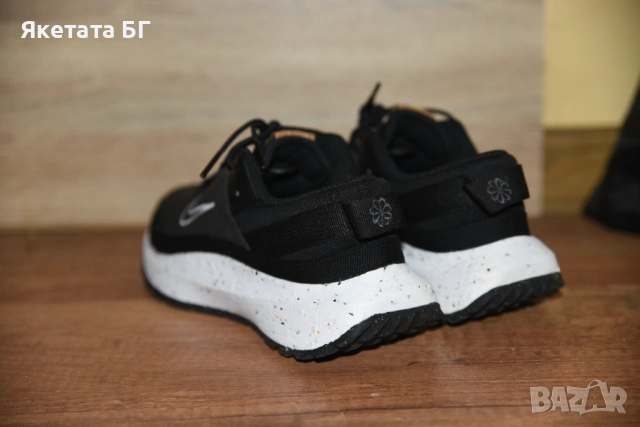 Nike оригинални маратонки 38.5 номер, снимка 4 - Маратонки - 53845292