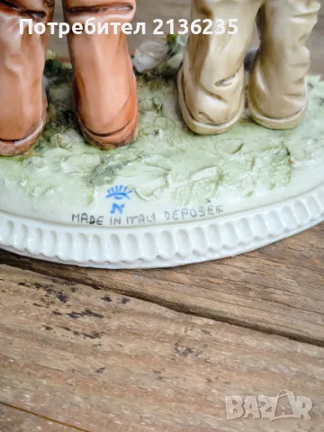  Порцеланова фигурка "Piove!" – Capodimonte, Tiziano Galli, снимка 4 - Колекции - 50414893