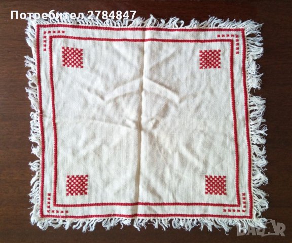 Ръчно бродирано каре, снимка 3 - Декорация за дома - 35665800