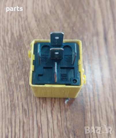 Реле Мерцедес А класа W168 N:438 - C W203 - W220 - W210 - W208
- Siemens - A0025421419, снимка 4 - Части - 50732286